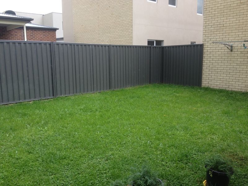 22 Edgeware Close, Pakenham VIC 3810