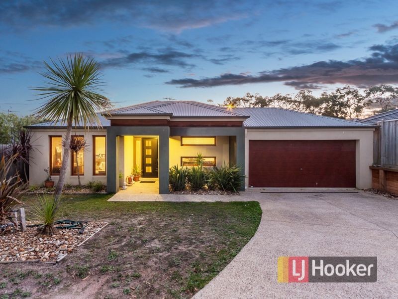 9 Renlik Court, Pakenham VIC 3810