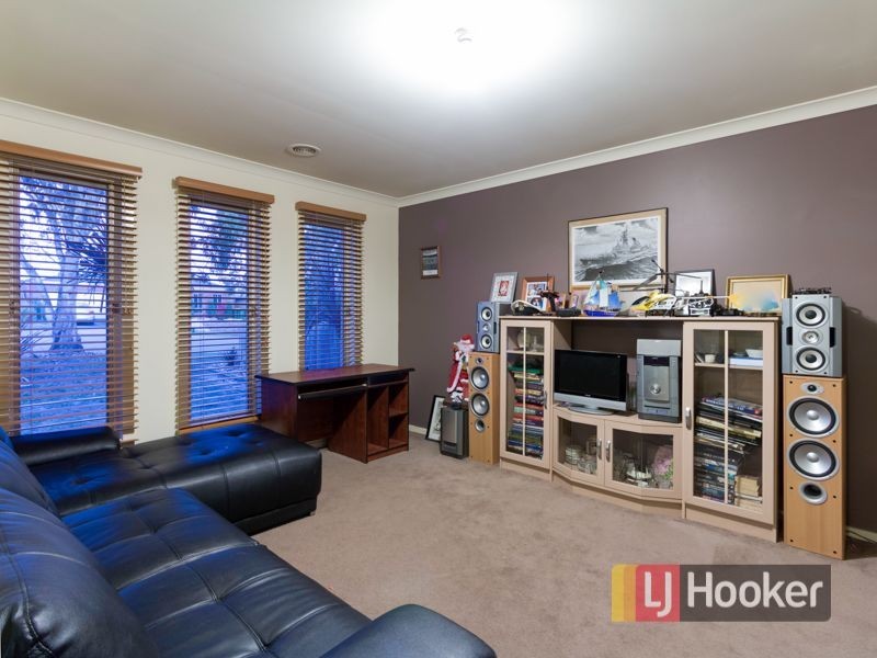 9 Renlik Court, Pakenham VIC 3810
