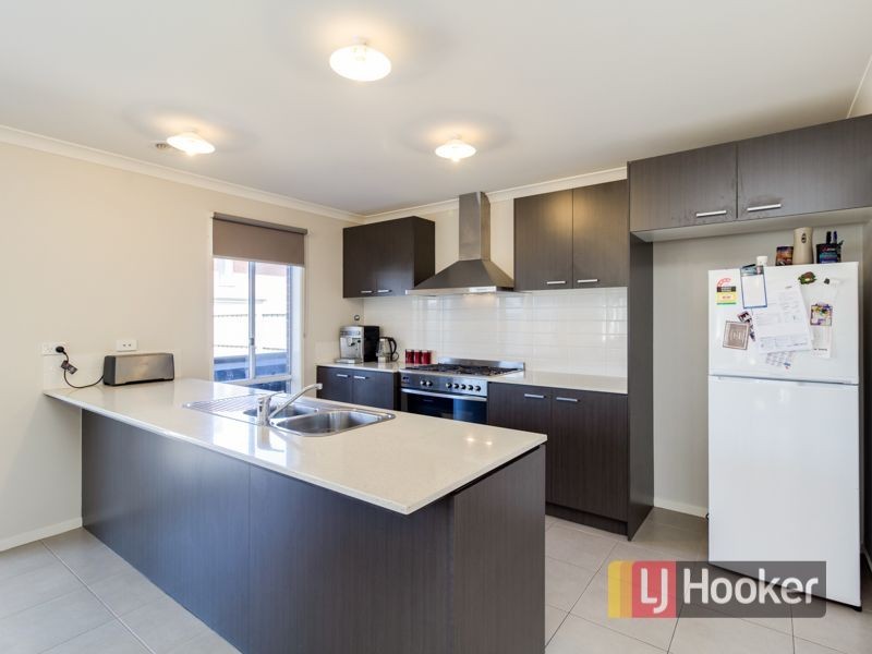 34 Verdant Avenue, Officer VIC 3809