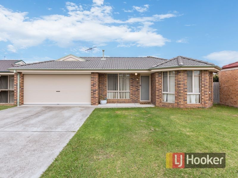 10 Rossi Close, Pakenham VIC 3810