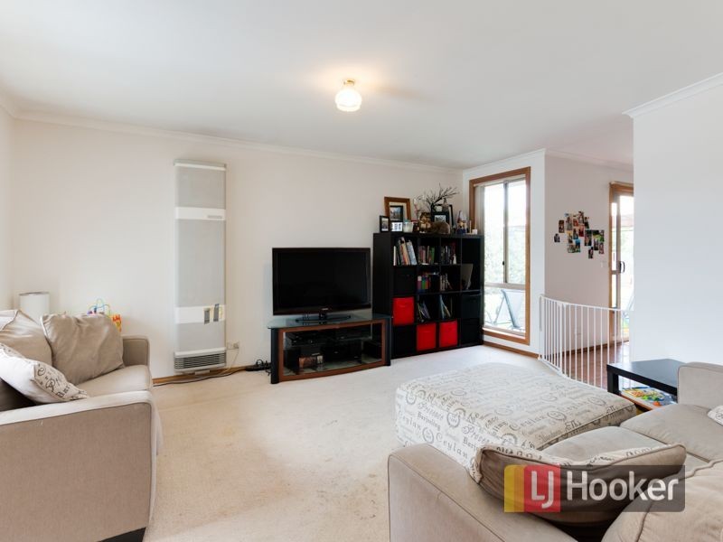 10 Rossi Close, Pakenham VIC 3810