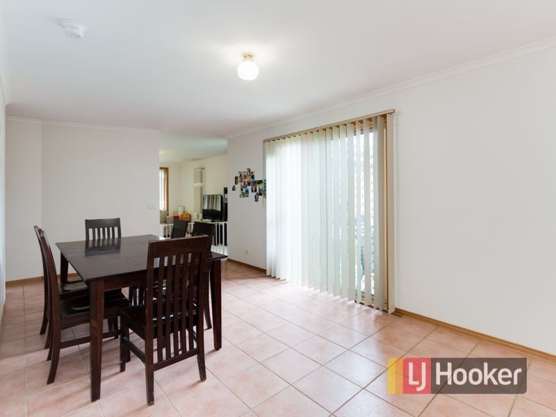 10 Rossi Close, Pakenham VIC 3810