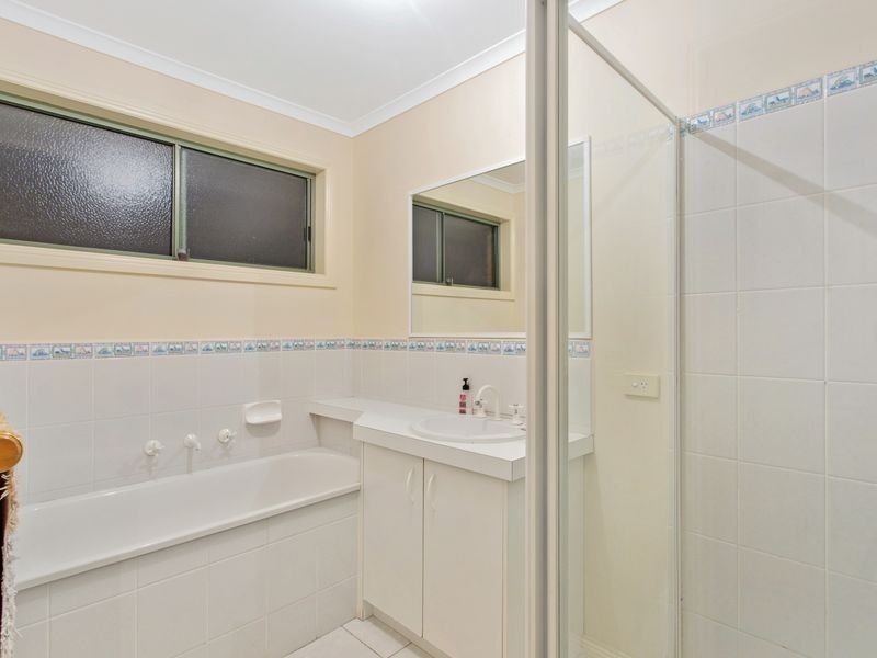 8 Manning Court, Pakenham VIC 3810