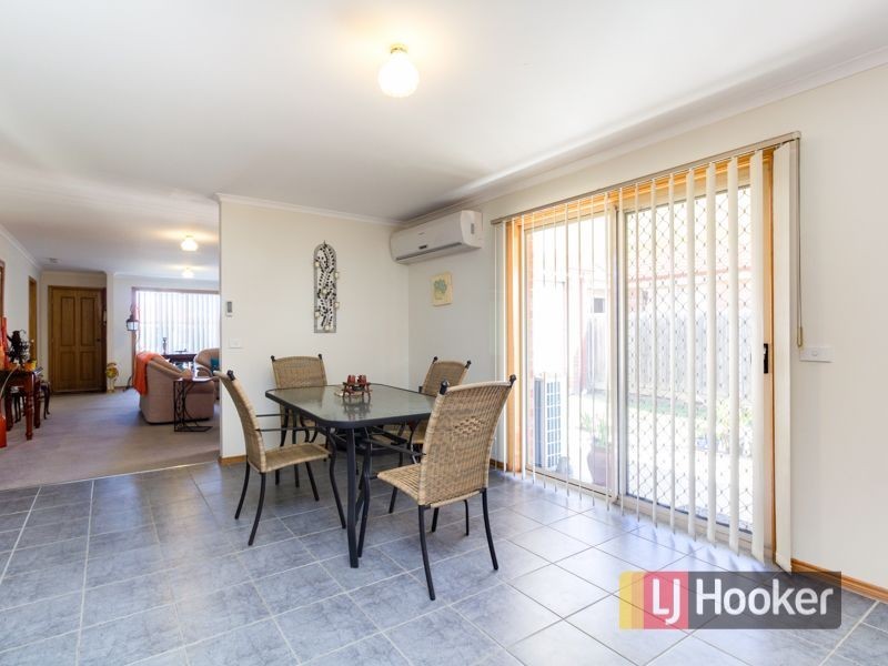 9 Rossi Close, Pakenham VIC 3810