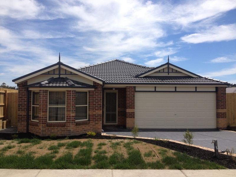 48 Summerhill Blvd, Drouin VIC 3818