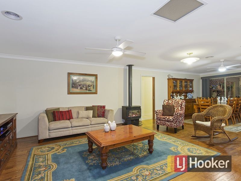 1 Kerry Place, Garfield VIC 3814