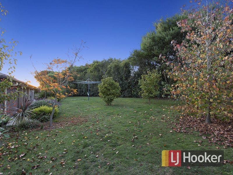 1 Kerry Place, Garfield VIC 3814