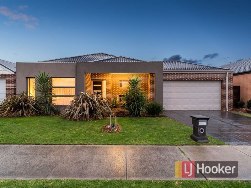 27 Flinders Park Drive, Officer VIC 3809