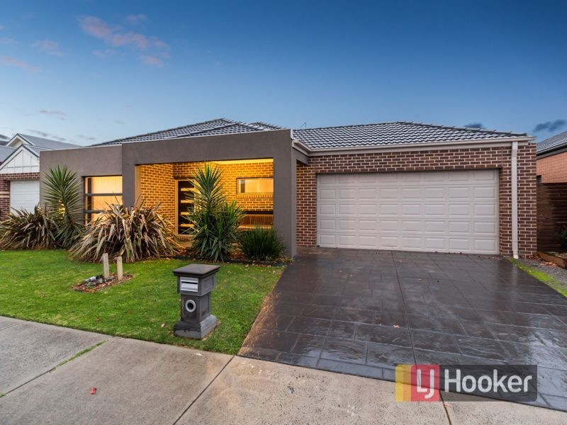 27 Flinders Park Drive, Officer VIC 3809