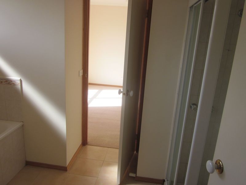 3 Rossi Close, Pakenham VIC 3810