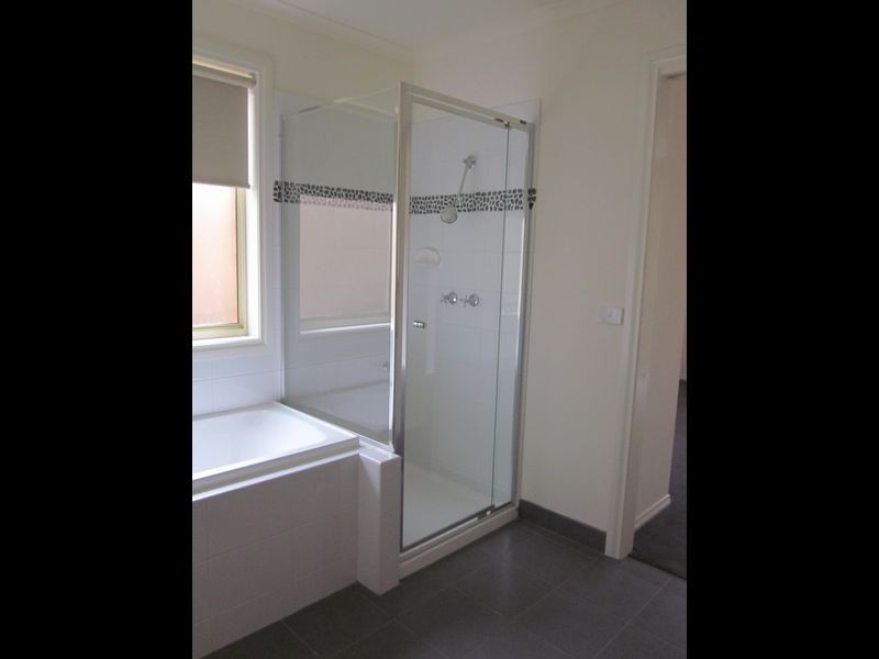 21/18 Ben Drive, Pakenham VIC 3810