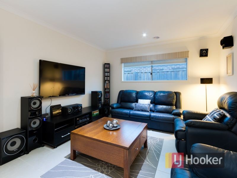 13 Clarendon Street, Pakenham VIC 3810