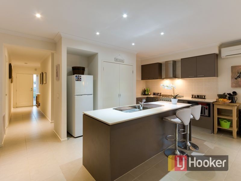 13 Clarendon Street, Pakenham VIC 3810