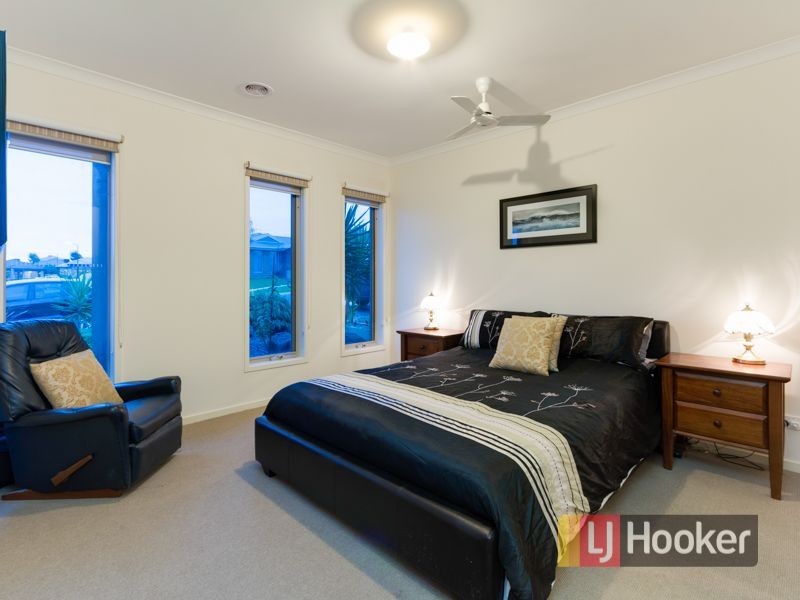 13 Clarendon Street, Pakenham VIC 3810