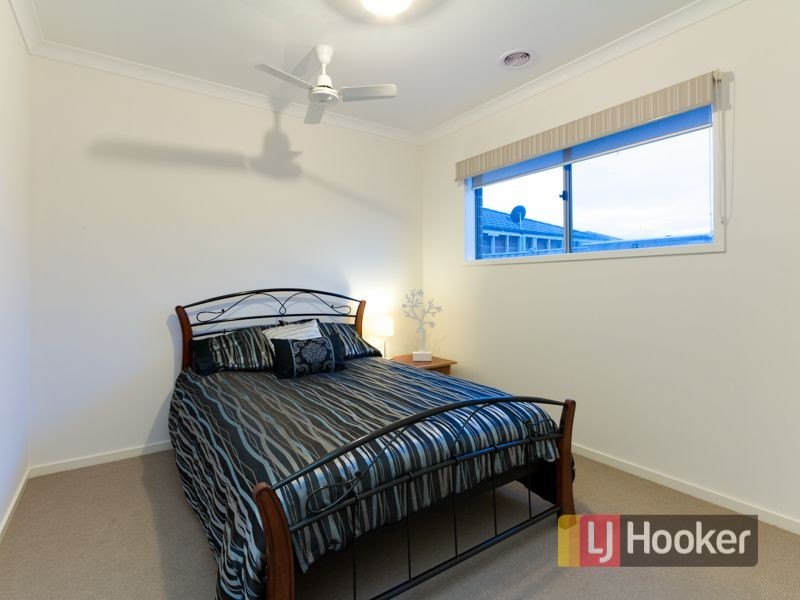 13 Clarendon Street, Pakenham VIC 3810