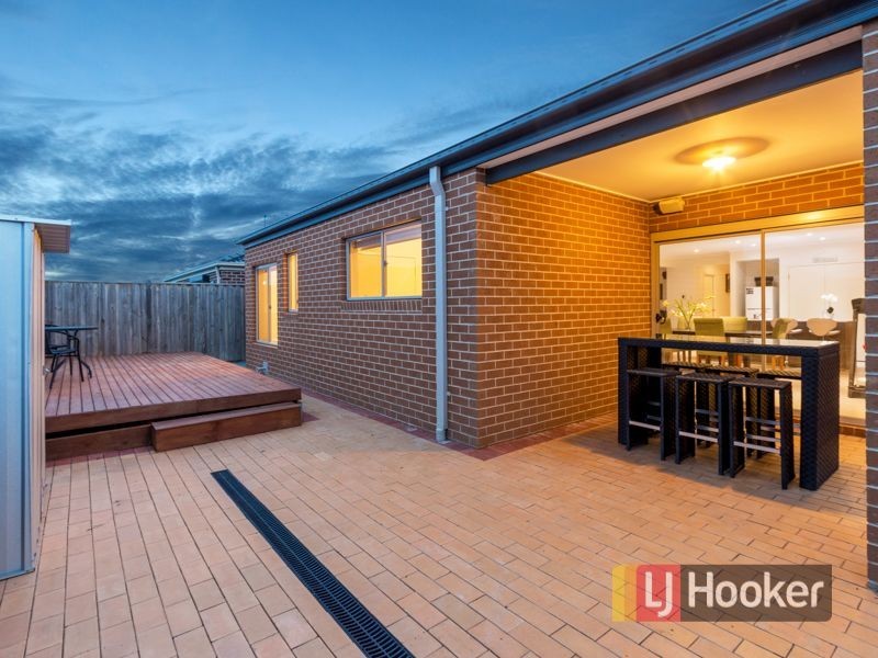 13 Clarendon Street, Pakenham VIC 3810