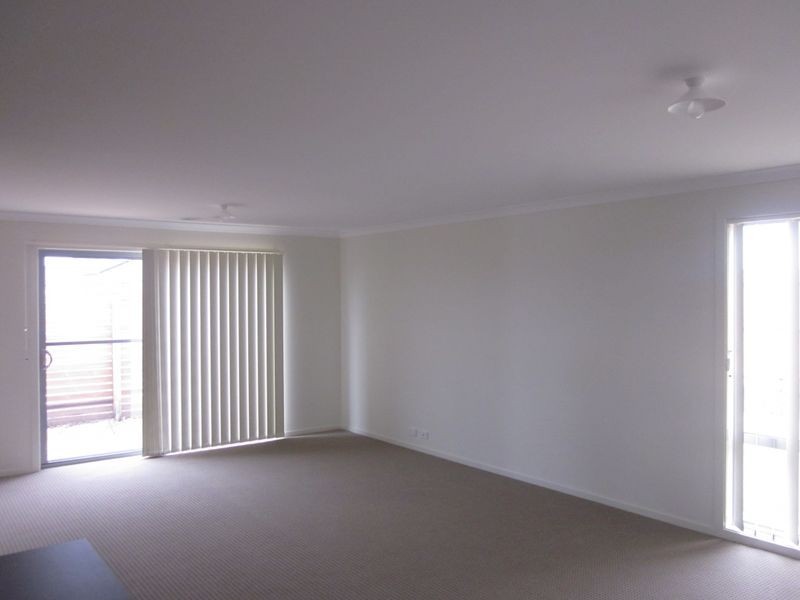 93 Henry Road, Pakenham VIC 3810