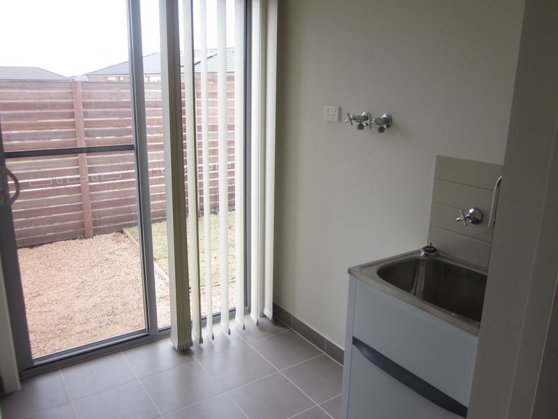 93 Henry Road, Pakenham VIC 3810