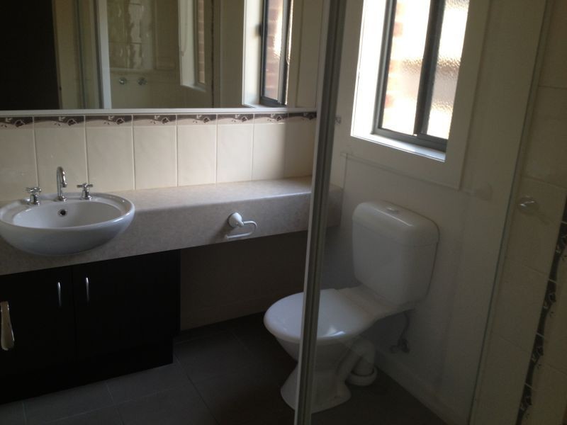 72 Pommel Street, Pakenham VIC 3810