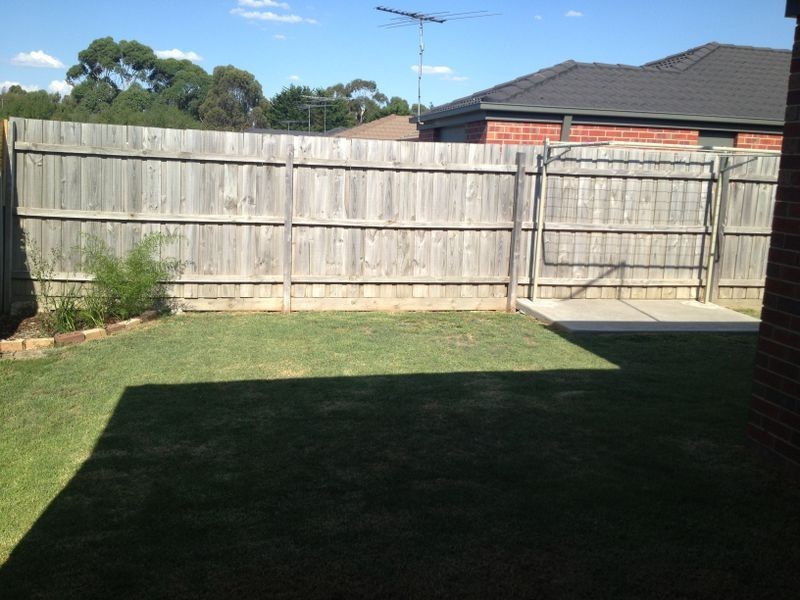 72 Pommel Street, Pakenham VIC 3810