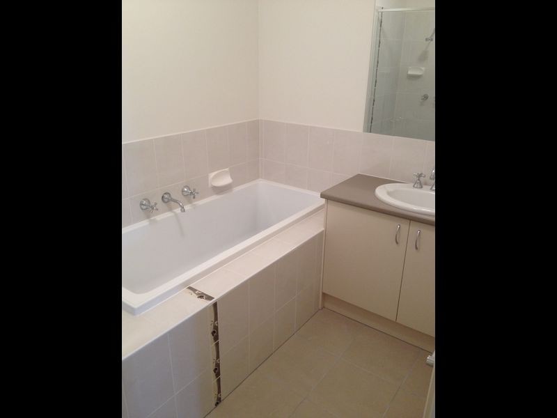 12 Sienna Way, Pakenham VIC 3810