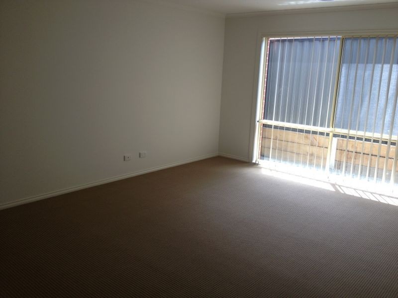 12 Sienna Way, Pakenham VIC 3810