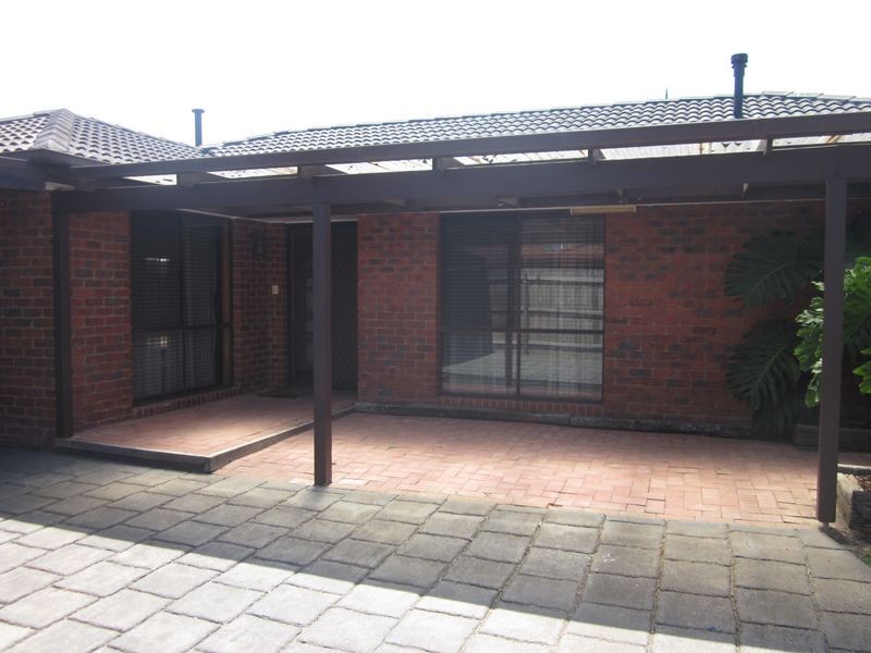 20 Kingston Avenue, Pakenham VIC 3810