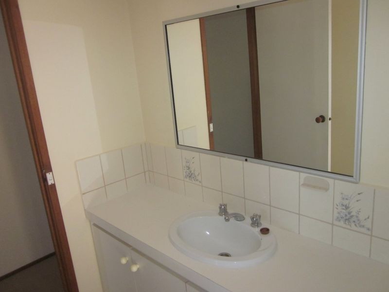 20 Kingston Avenue, Pakenham VIC 3810