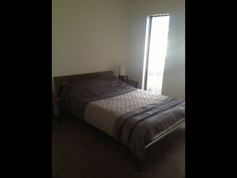 27/107 Army Road, Pakenham VIC 3810