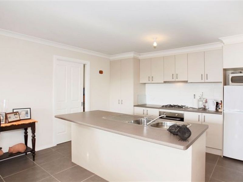 12B Savage Street, Pakenham VIC 3810