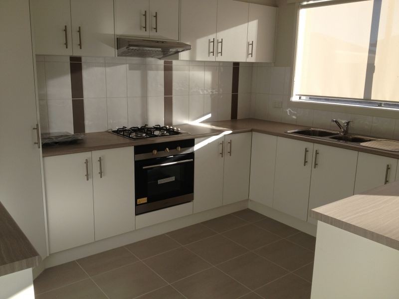 67 Henry Road, Pakenham VIC 3810