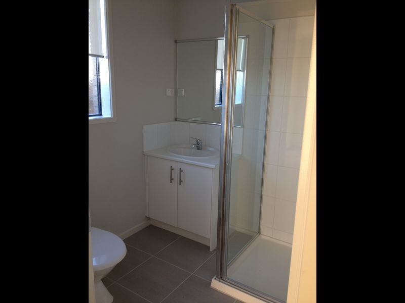 67 Henry Road, Pakenham VIC 3810