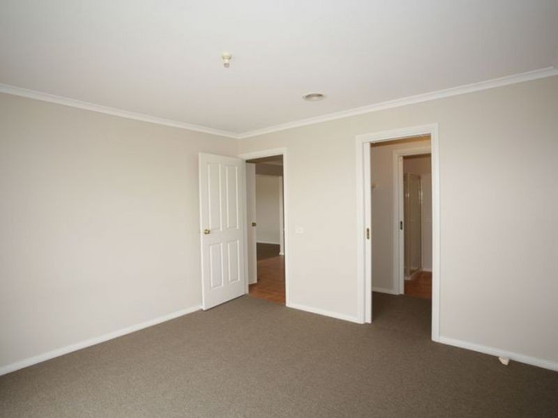 14 Wisteria Court, Pakenham VIC 3810