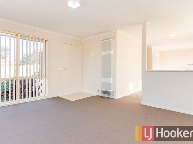 1/5 Glenda Court, Pakenham VIC 3810