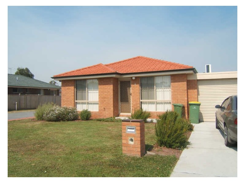 2/37 King Street, Pakenham VIC 3810