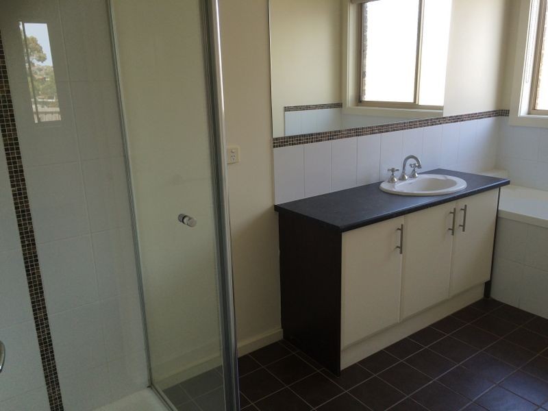 9 Renlik Court, Pakenham VIC 3810