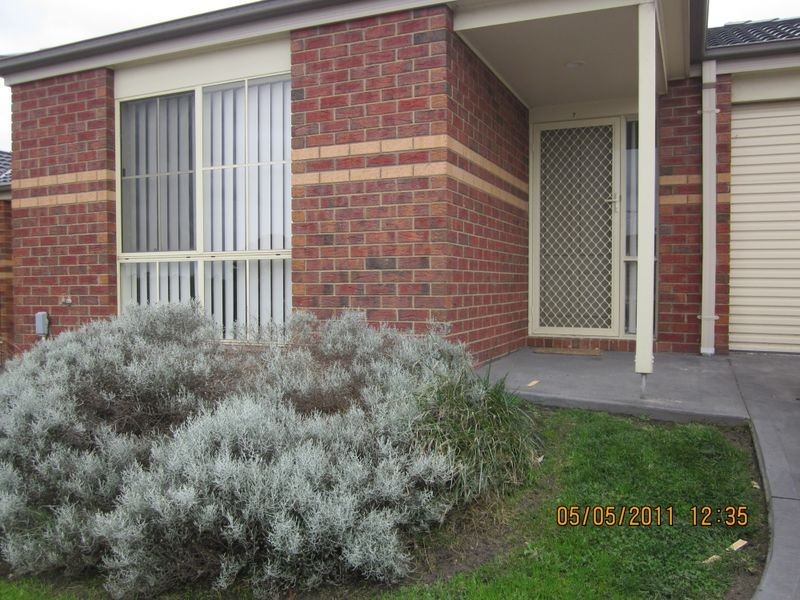 7/12 Renlik Court, Pakenham VIC 3810