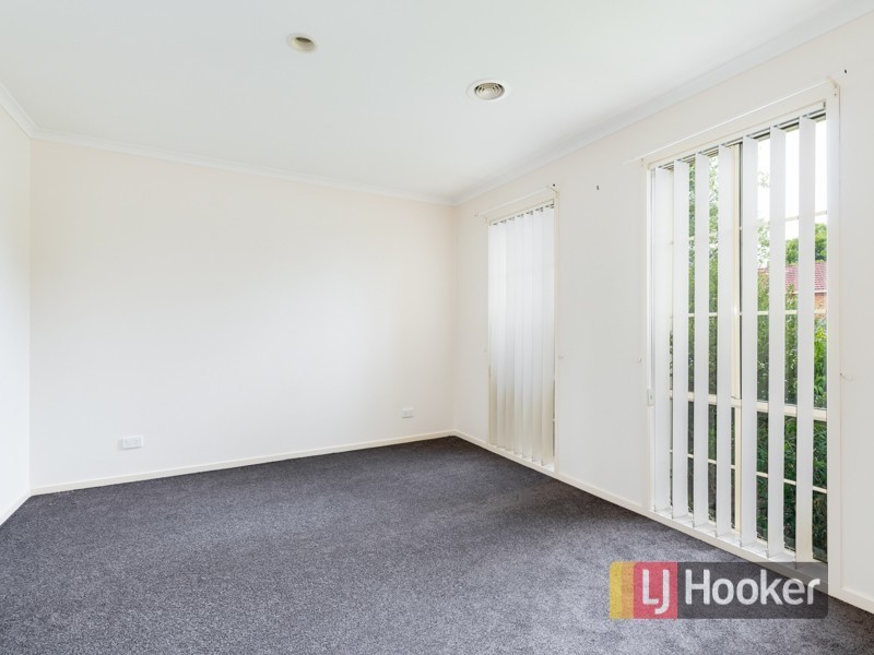 13 Gillian Place, Pakenham VIC 3810