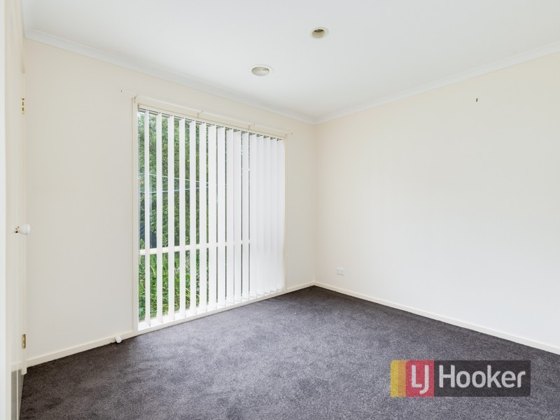 13 Gillian Place, Pakenham VIC 3810