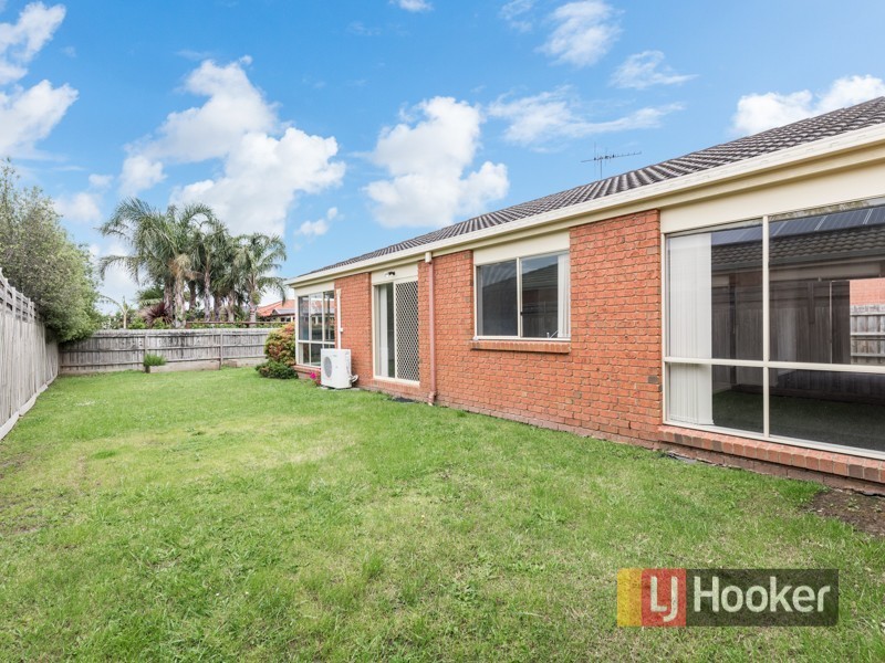 13 Gillian Place, Pakenham VIC 3810