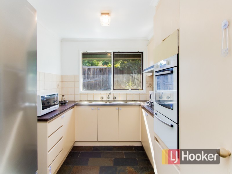 130 Duncan Drive, Pakenham VIC 3810