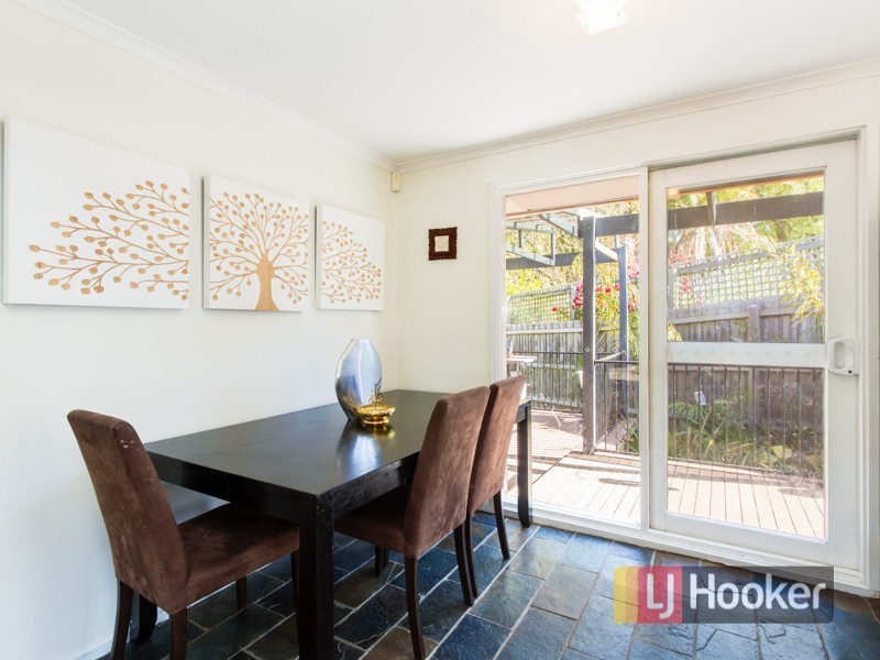 130 Duncan Drive, Pakenham VIC 3810