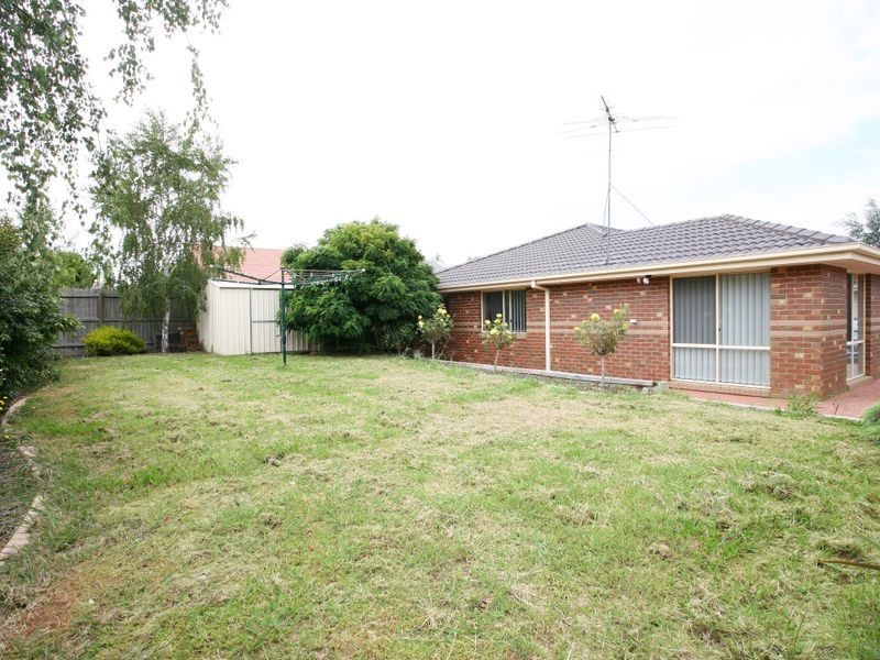 9 Jamie Court, Pakenham VIC 3810