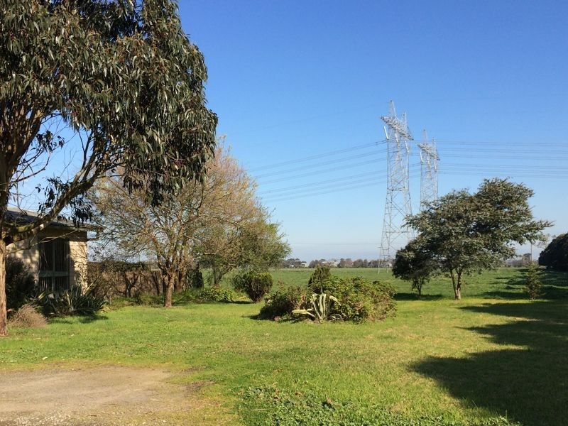 405 Cardinia Road, Officer VIC 3809