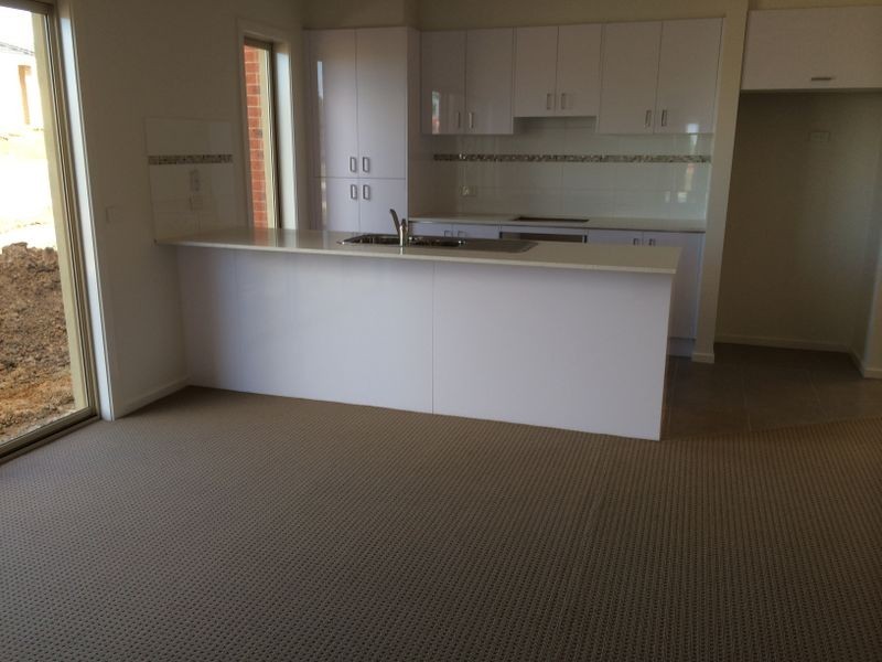 19 Havana Parade, Pakenham VIC 3810