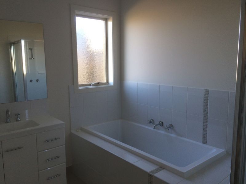 19 Havana Parade, Pakenham VIC 3810