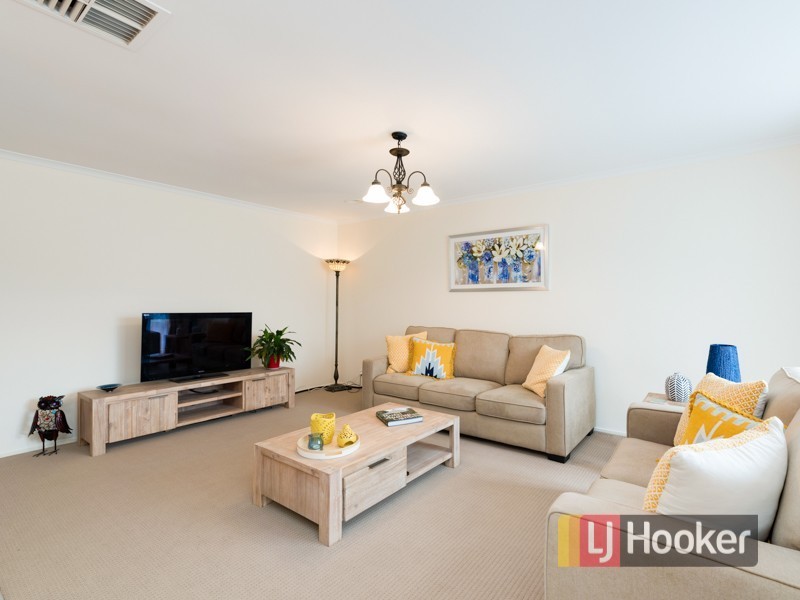 6 Jacobs Court, Pakenham VIC 3810