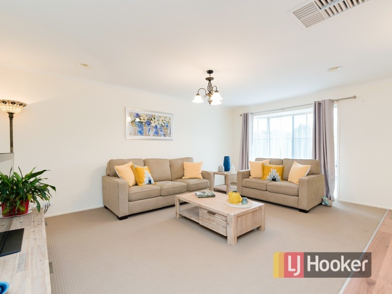 6 Jacobs Court, Pakenham VIC 3810