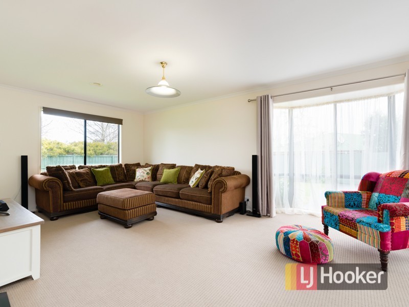 6 Jacobs Court, Pakenham VIC 3810